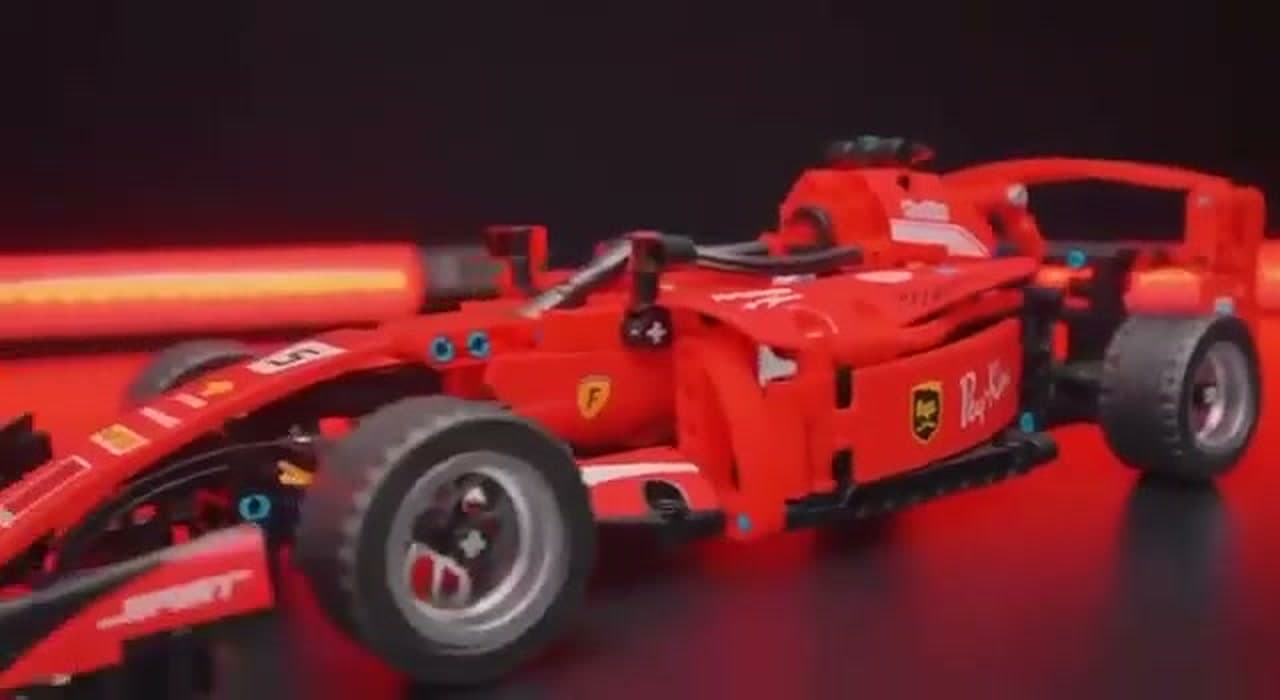 Carrinho F1 Ferrari Scuderia Blocos de Montar — 455 Peças Colecionável Pull Back